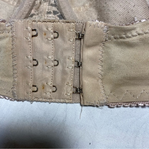 Vintage Embroidered Bra Bare Elegance 42D Pure Platinum Collection Textured Nude - Picture 7 of 9